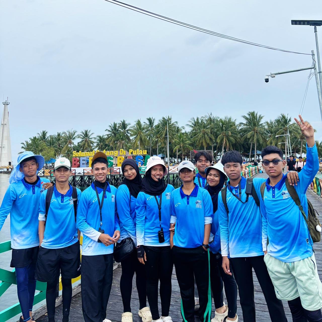 Tourguide yang Ramah dan Profesional